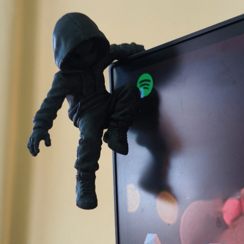 Climb Hoodie Alien Mini Statue - Retro Gaming Accessories review and price
