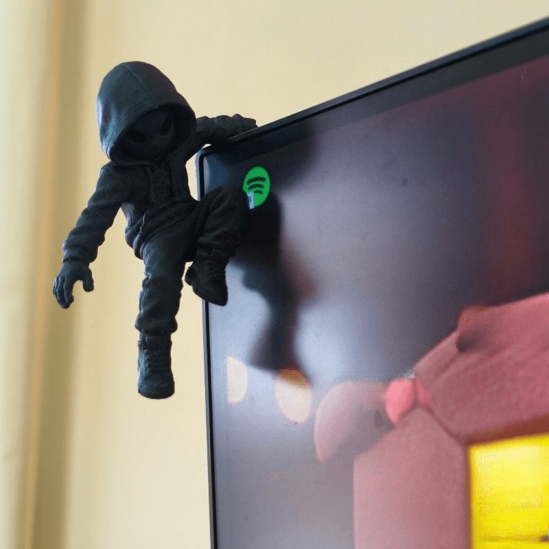 Climb Hoodie Alien Mini Statue - Retro Gaming Accessories review and price